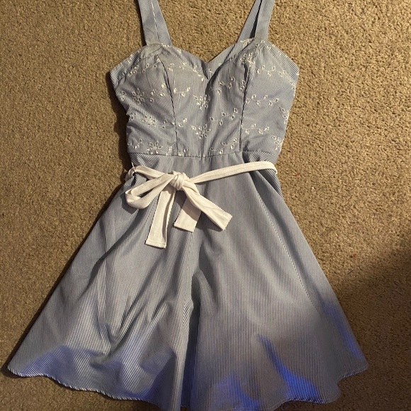 Blue and white vintage dress - Picture 1 of 3